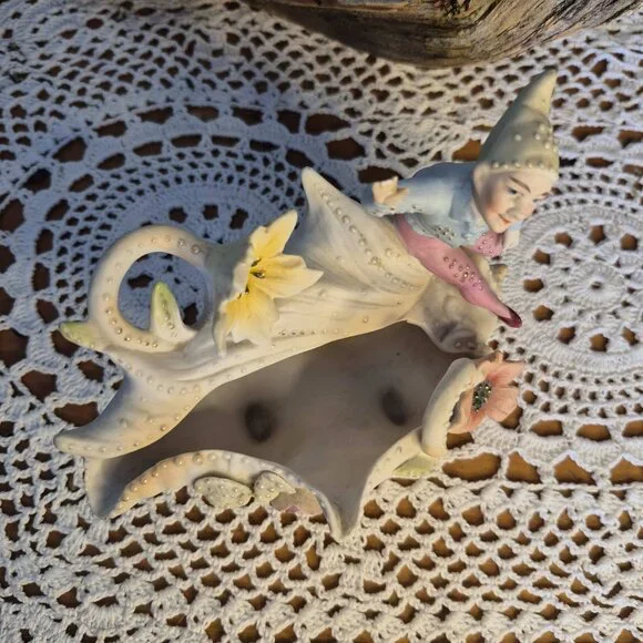 Vintage Pastel Porcelain Elf on a Shell Trinket Dish Planter - Picture 6 of 15